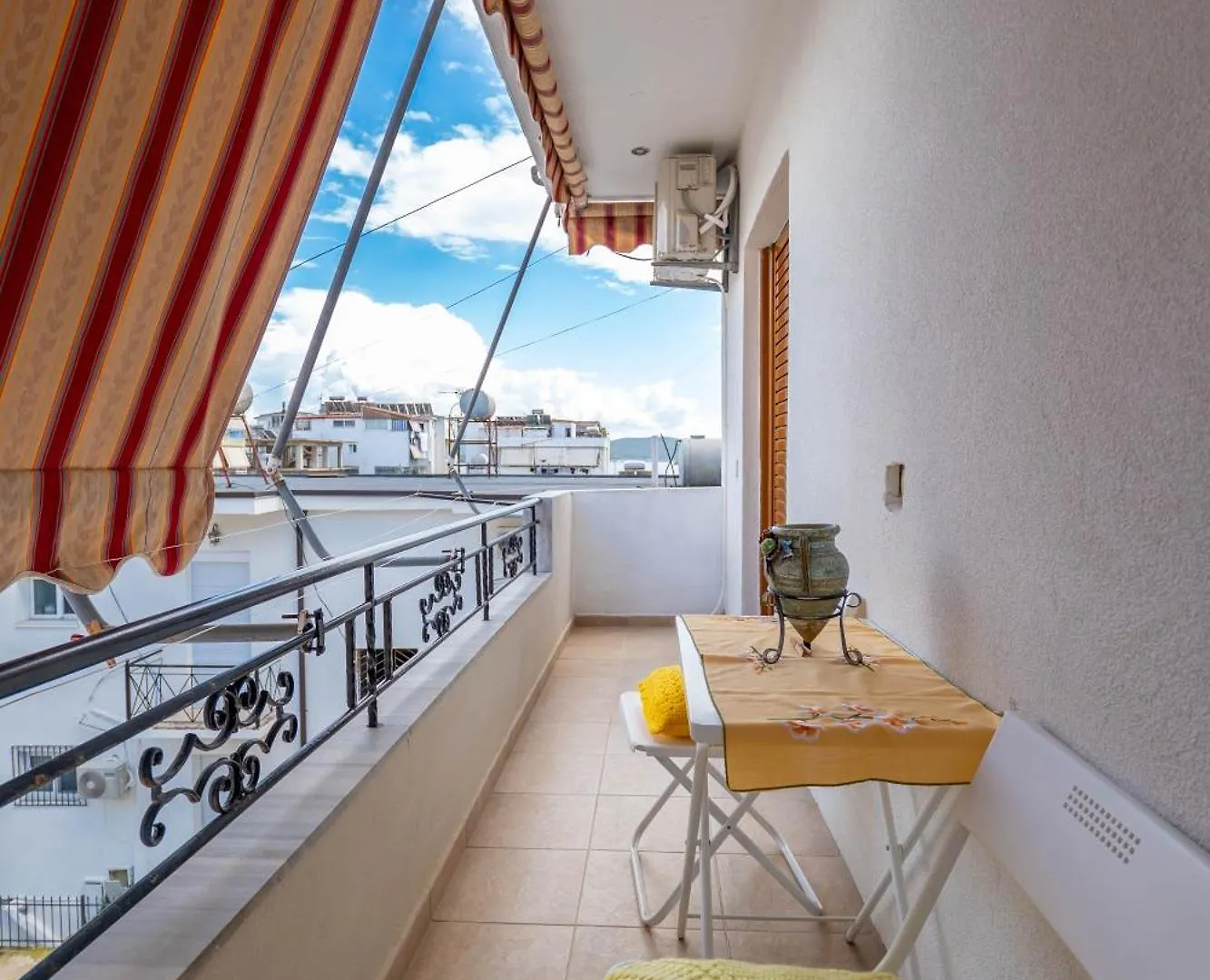 Infinity Apartment Sarande 0*,
