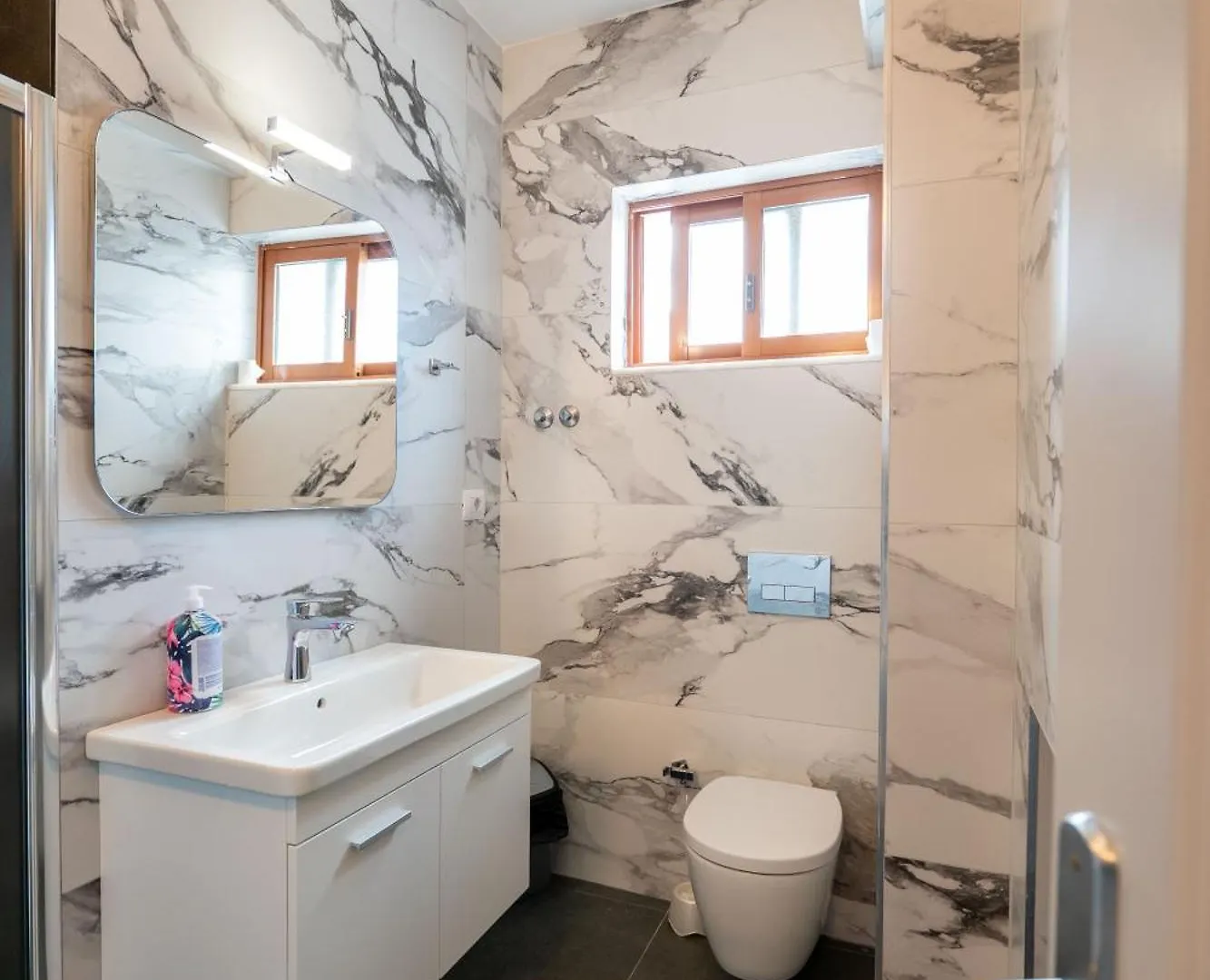 Infinity Apartment Sarande Albania